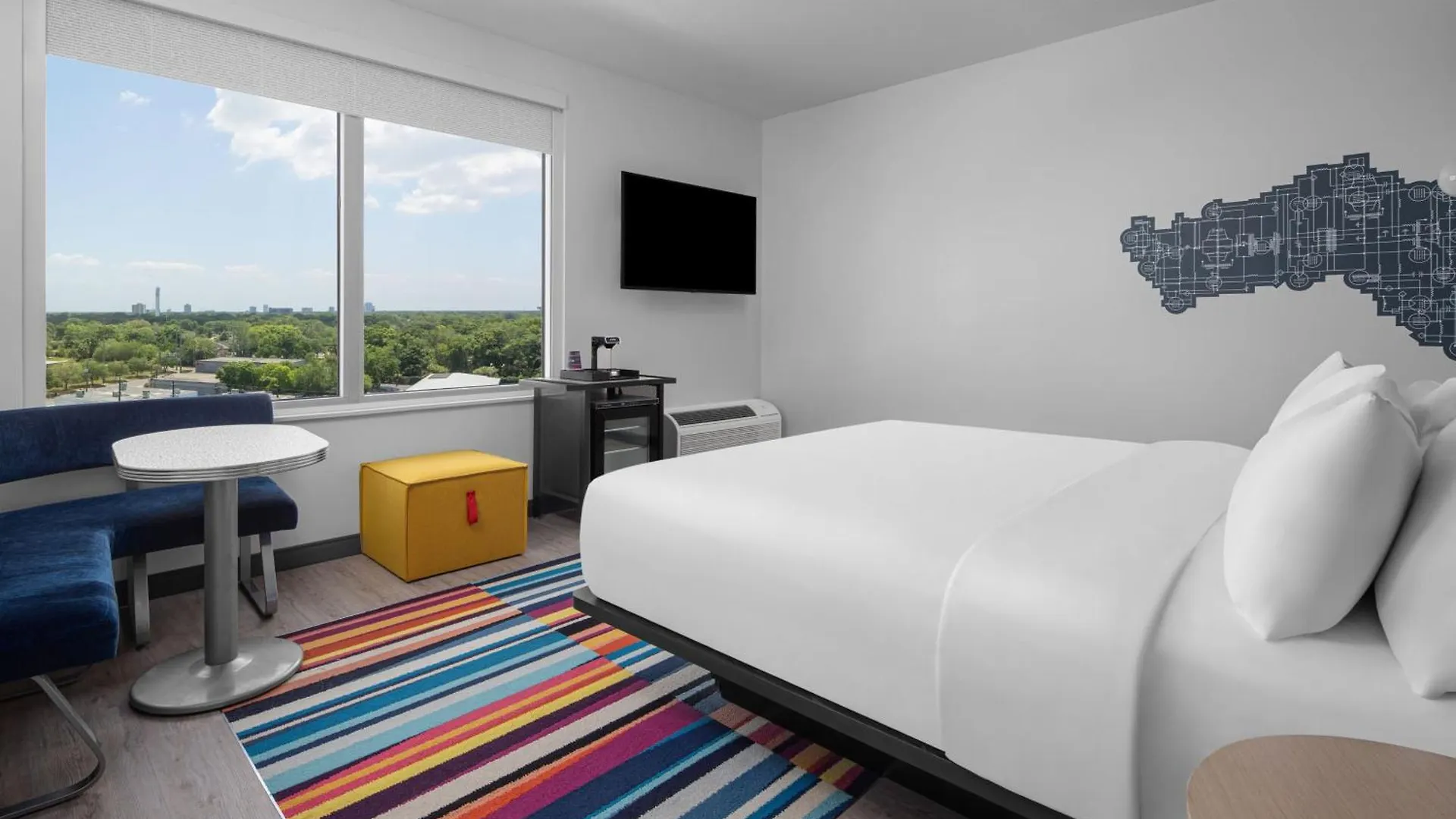 Отель Aloft Tampa Midtown 4*,